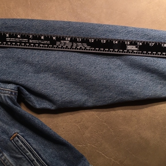 LEVI STRAUSS & CO. Original Trucker Jacket, Soft Wash, FADED BLUE, Size M - Picture 7 of 8